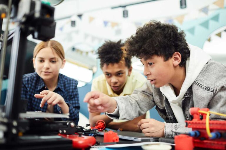 Projetos pedagógicos inovadores para escolas