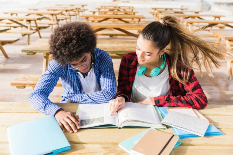 Textos reflexivos para alunos: como utilizá-los em sala de aula